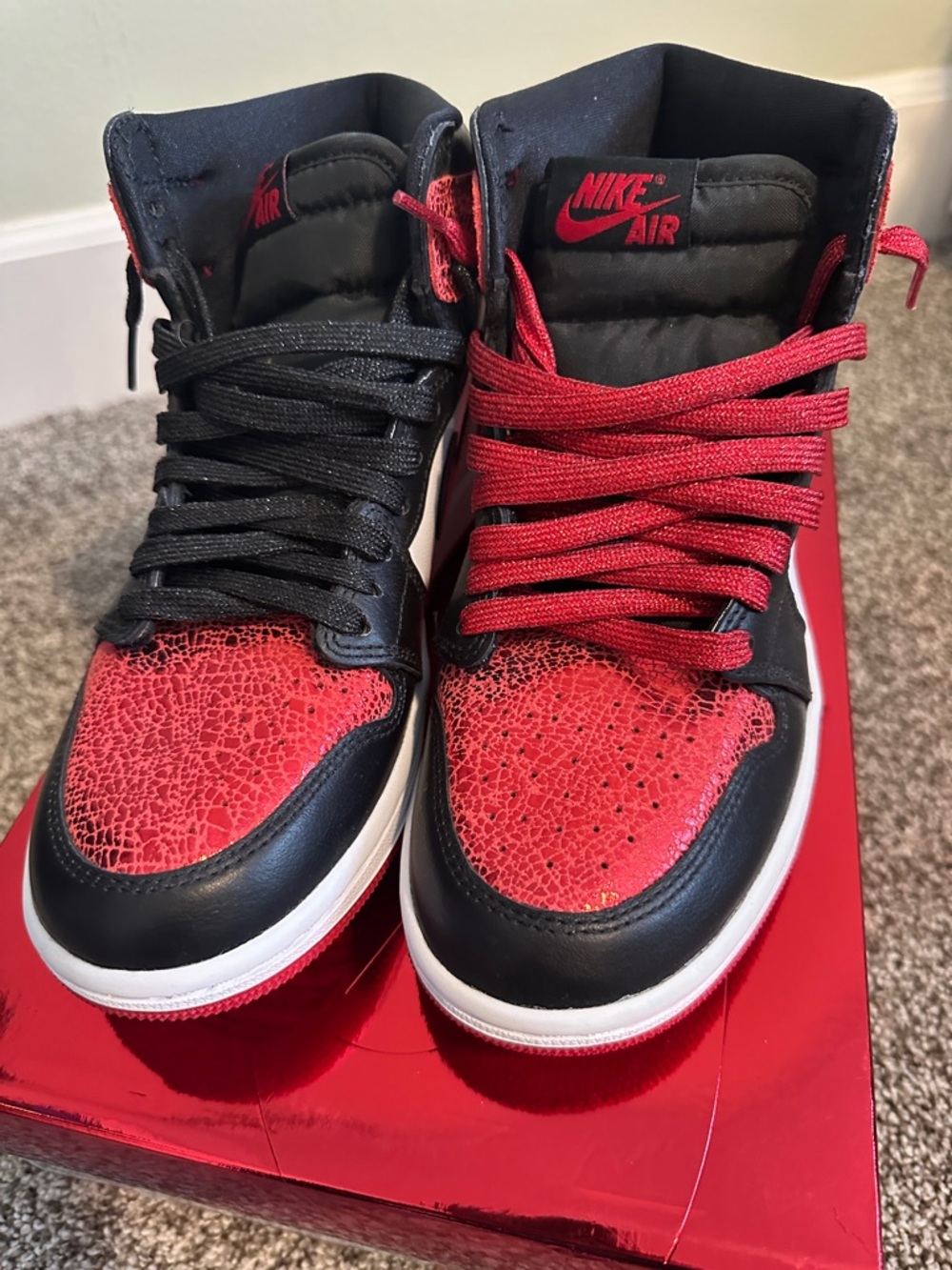 Women’s Air Jordan 1 Retro Hi OH - Picture 3 of 7